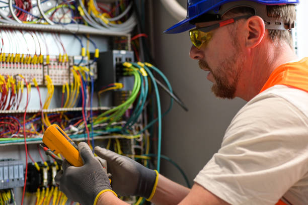 Best Affordable Emergency Electrician  in Wellington, FL